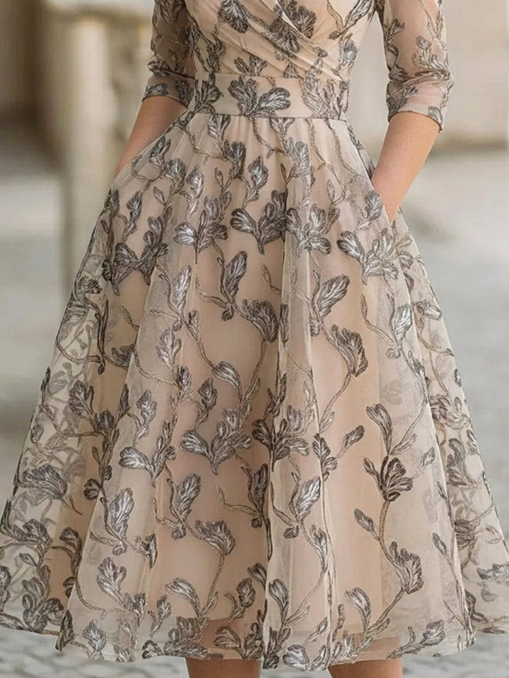 Demi - Classic Graceful Dress