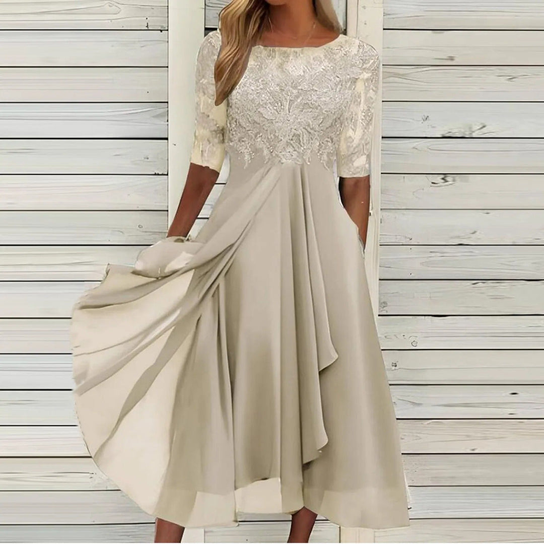Zaria – The Flattering Lace Midi Dress